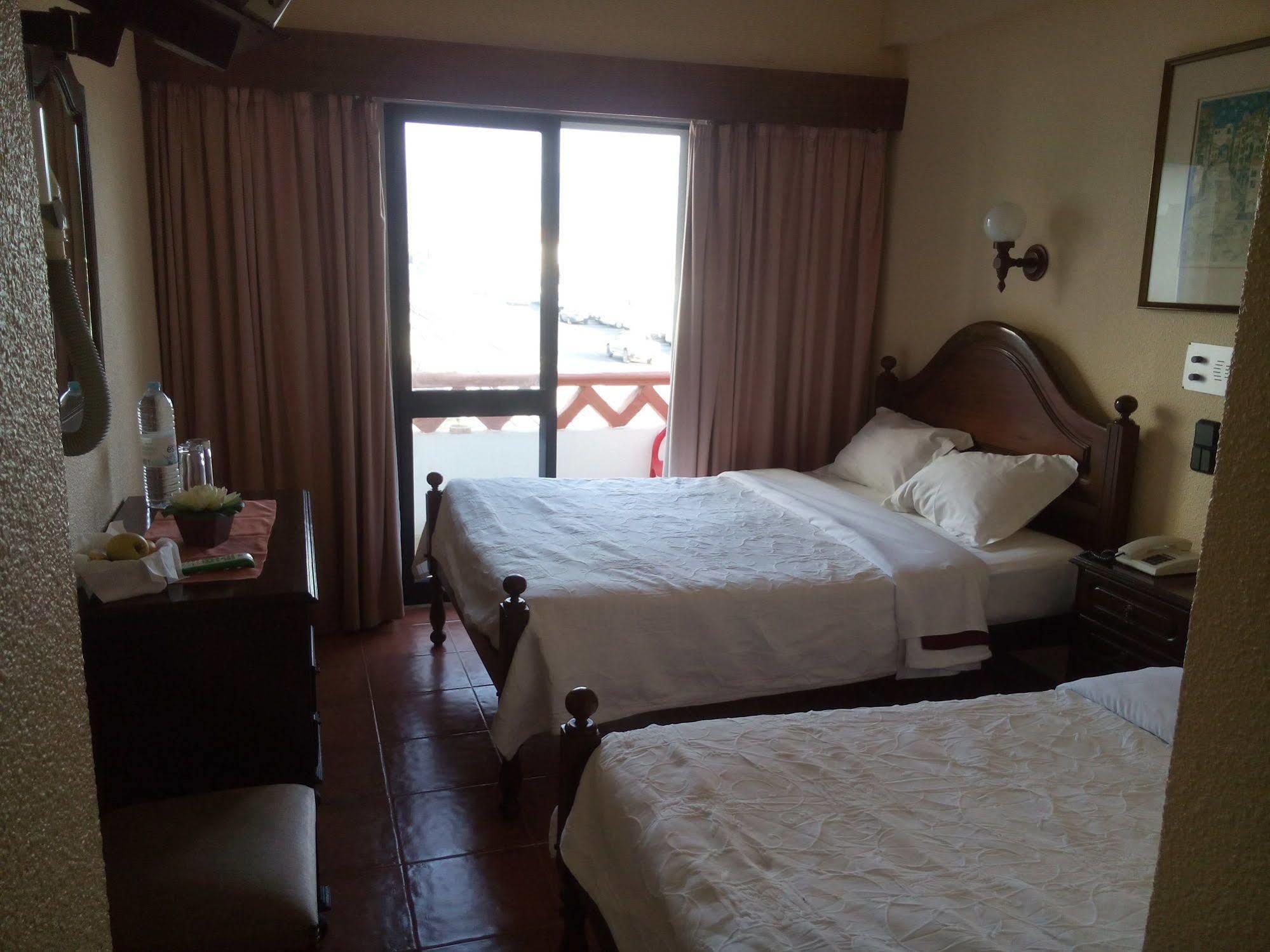 Wot Sintra Ocean Hotel Азеняс до Мар Екстериор снимка